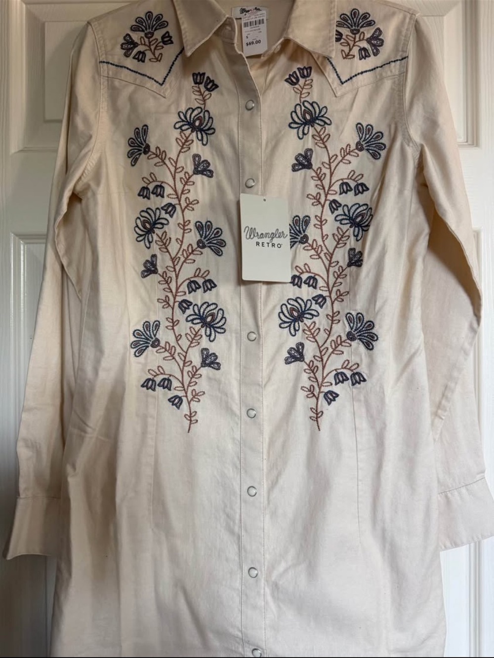 Wrangler Cream Long-Sleeve Embroidered Shirt Dress - Picture 2 of 3